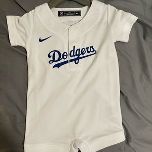 Dodgers romper